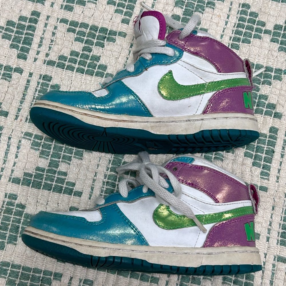 Kids Nike high tops